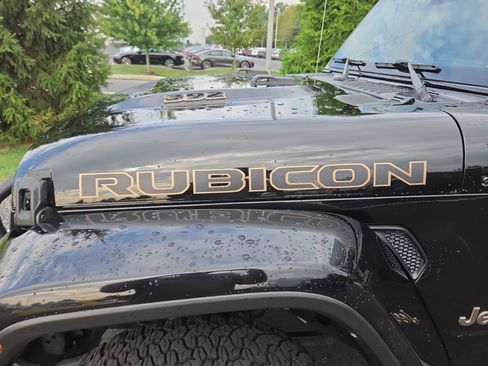 Certified 2023 Jeep Wrangler Unlimited Rubicon 392 w/ Trailer Tow Package AWD/4WD image 21