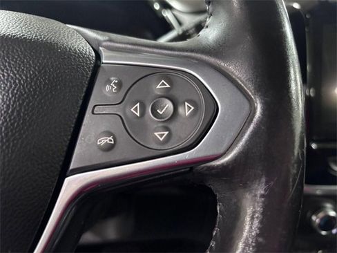 Used 2020 Chevrolet Traverse LT image 18