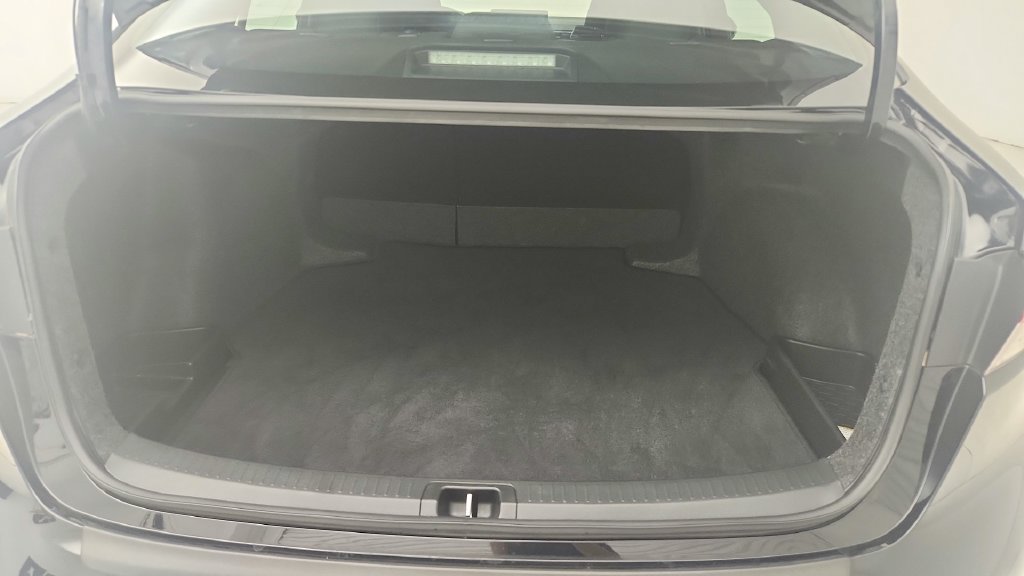 Used 2025 Toyota Corolla SE FWD image 27