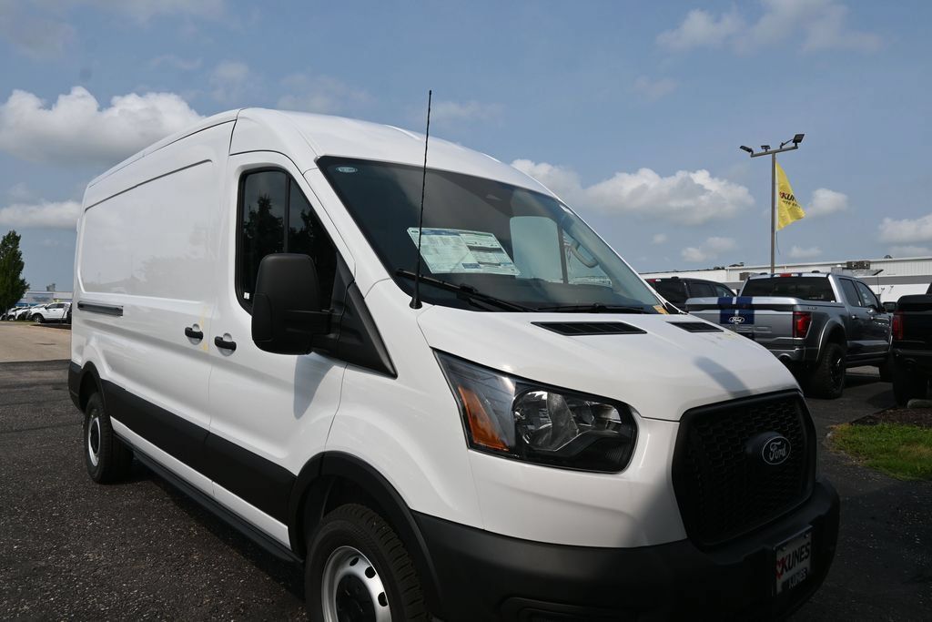 New 2026 Ford Transit 150 148 Medium Roof w/ Load Area Protection Package RWD image 21