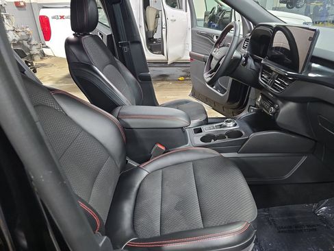 Used 2023 Ford Escape ST-Line w/ Tech Pack #1 AWD/4WD image 12