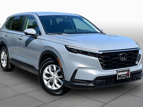 Used 2025 Honda CR-V LX image 3