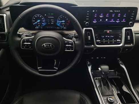 Used 2021 Kia Sorento SX Prestige AWD/4WD image 21