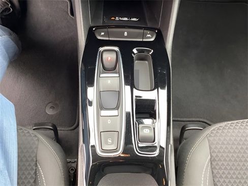 Used 2022 Chevrolet Bolt EUV LT w/ Driver Confidence Package image 23