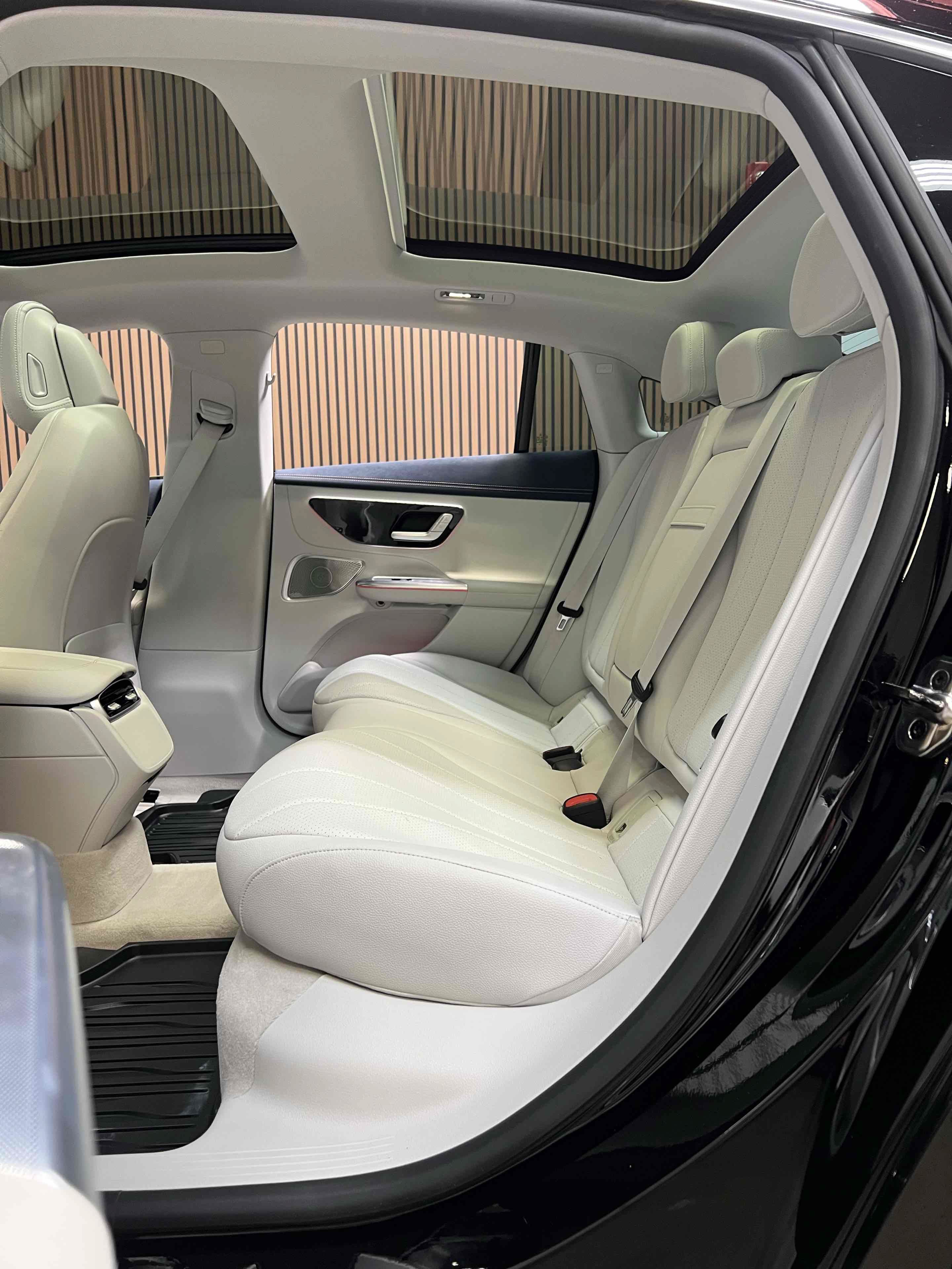 Used 2023 Mercedes-Benz EQE 350+ 4MATIC Sedan w/ Exclusive Trim Package image 32