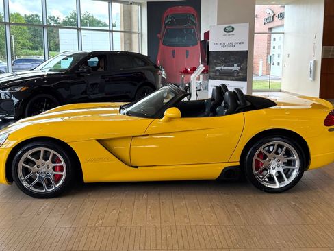 Used 2005 Dodge Viper SRT-10 RWD image 5
