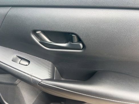 Used 2024 Nissan Sentra SV image 29