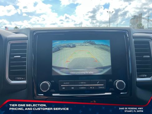 Used 2022 Nissan Frontier SV w/ Technology Package RWD image 24