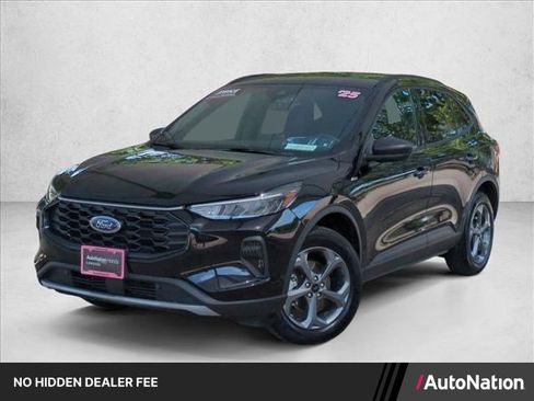 Used 2025 Ford Escape ST-Line AWD/4WD image 1
