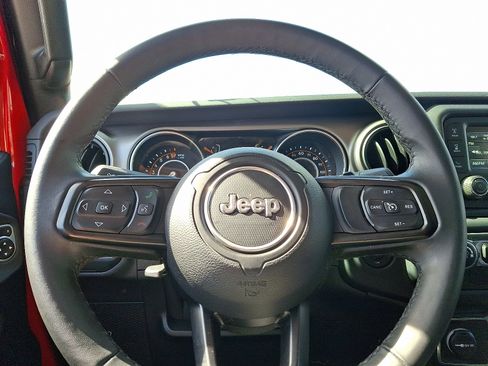 Used 2018 Jeep Wrangler Sport image 18