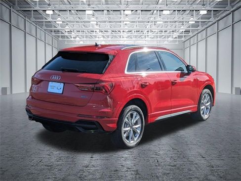 Used 2025 Audi Q3 2.0T Premium image 5