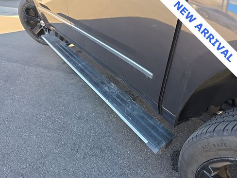 Used 2016 GMC Yukon XL Denali w/ Open Road Package image 8