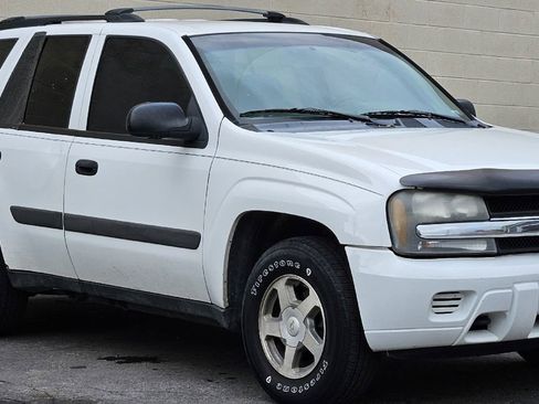 Used 2005 Chevrolet TrailBlazer LS w/ LS Preferred Equipment Group AWD/4WD image 7