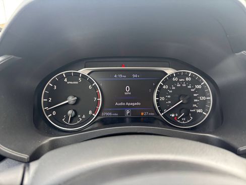 Used 2025 Nissan Altima 2.5 SV FWD image 40