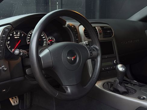 Used 2007 Chevrolet Corvette Z06 w/ Preferred Equipment Group image 16