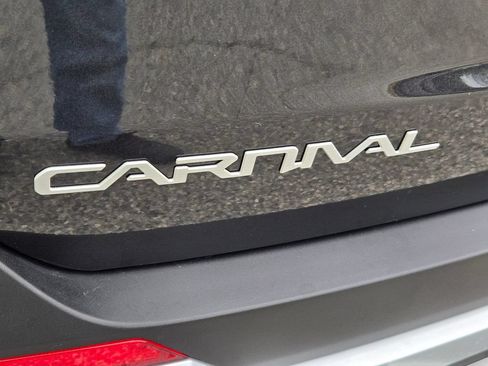 New 2026 Kia Carnival FWD image 12