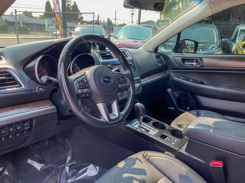 Used 2017 Subaru Outback 2.5i Limited AWD/4WD image 14