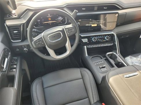 New 2026 GMC Sierra 2500 Denali w/ Denali Reserve Package image 9