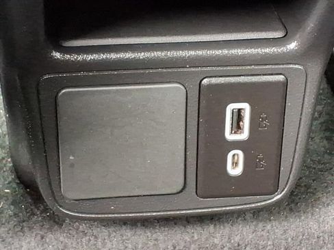 Used 2021 Buick Encore GX Select w/ Sport Touring Package image 11