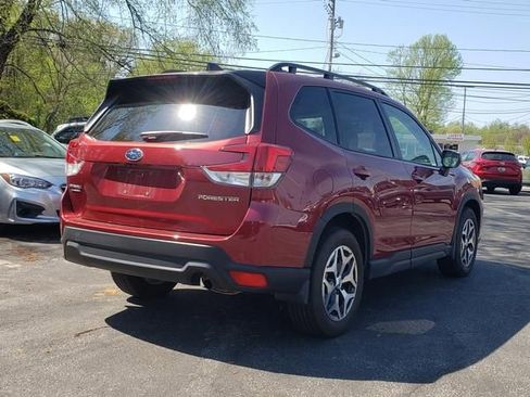 Used 2024 Subaru Forester Premium AWD/4WD image 3