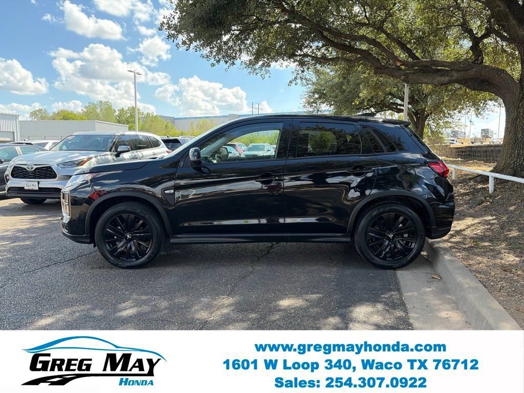 Used 2025 Mitsubishi Outlander Sport LE AWD/4WD image 4