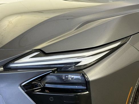 Certified 2026 Lexus ES 500e w/ Convenience Package AWD/4WD image 28