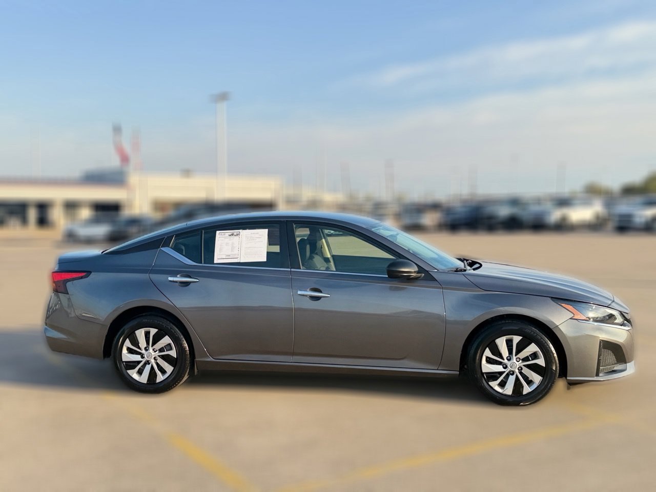 Certified 2025 Nissan Altima 2.5 S FWD image 5