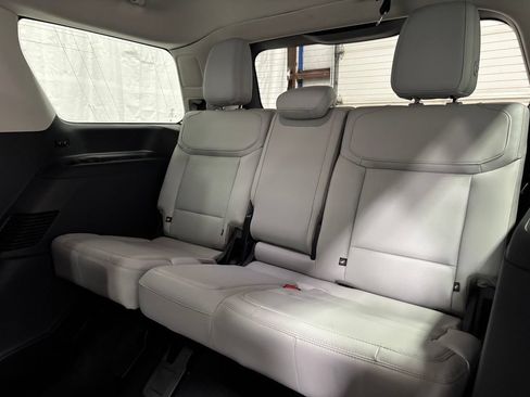 Used 2025 Ford Expedition Platinum AWD/4WD image 47