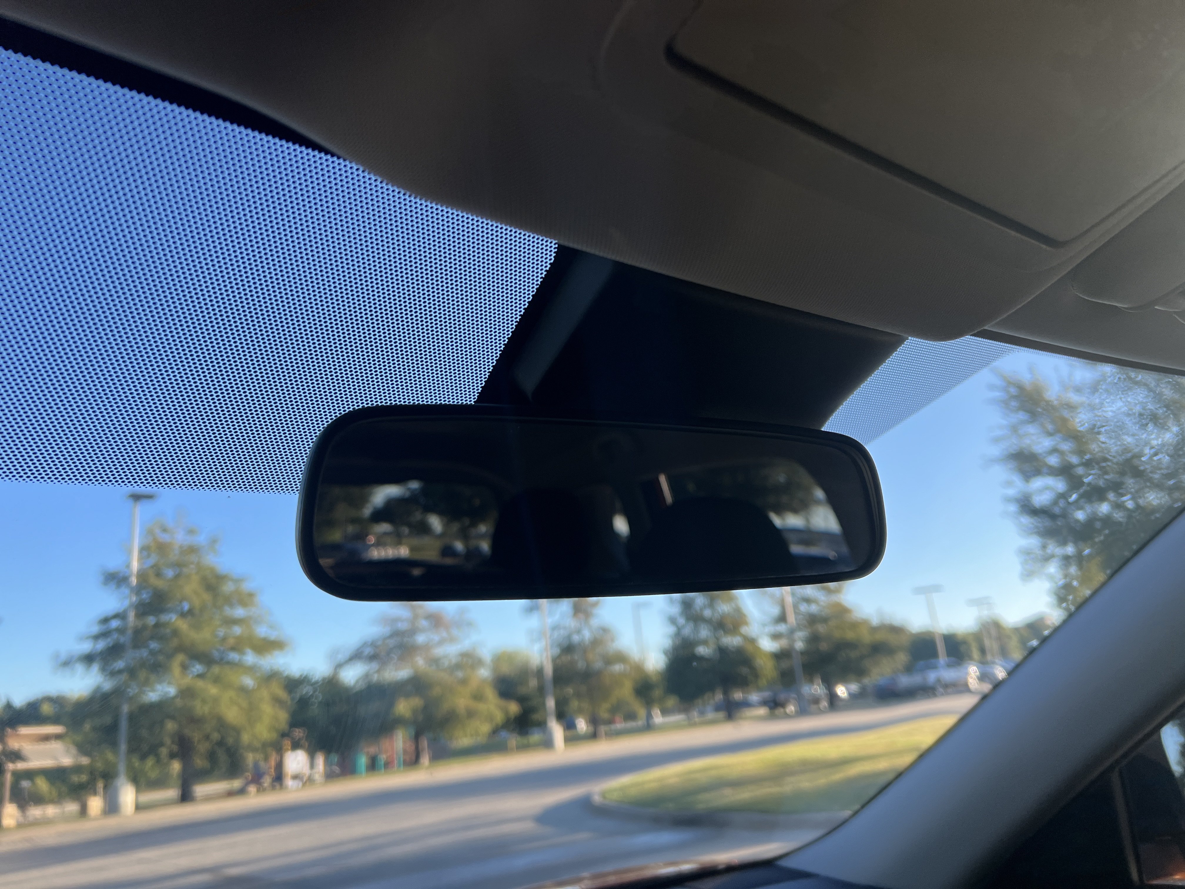 Used 2020 Nissan Rogue SV FWD image 21