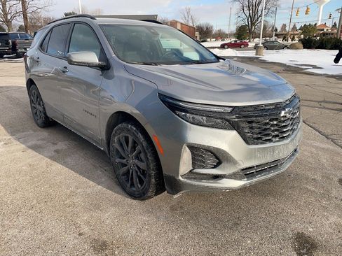 Certified 2024 Chevrolet Equinox RS image 1