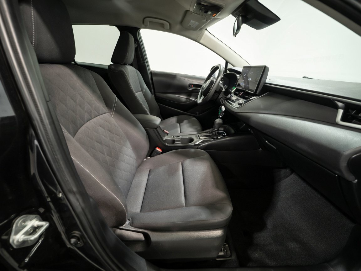 Used 2024 Toyota Corolla LE FWD image 19
