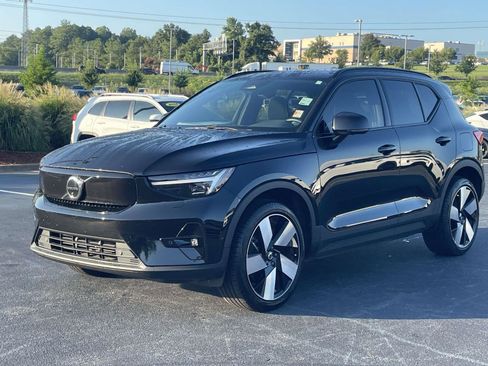 Certified 2023 Volvo XC40 Recharge Ultimate w/ Protection Package Premier AWD/4WD image 3