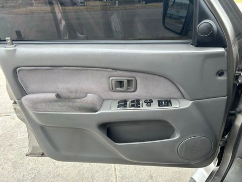 Used 2002 Toyota 4Runner SR5 image 10