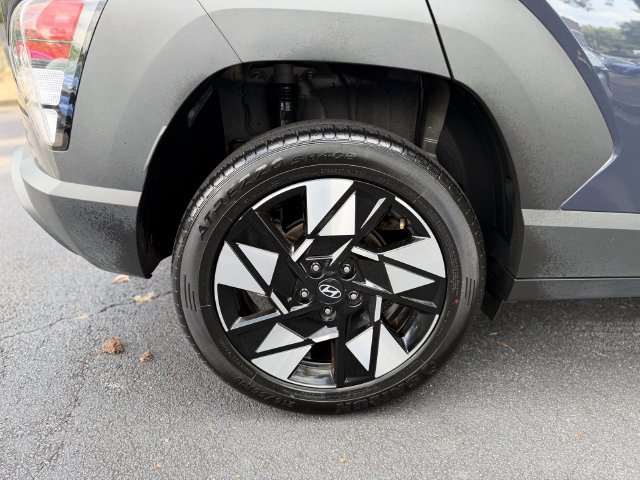 Used 2024 Hyundai Kona SEL AWD/4WD image 47