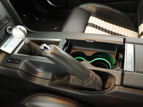 Used 2010 Ford Mustang Shelby GT500 image 16