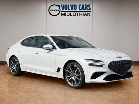 Used 2025 Genesis G70 2.5T RWD image 17