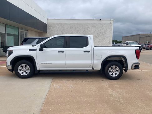 Used 2023 GMC Sierra 1500 Pro w/ Pro Value Package AWD/4WD image 4