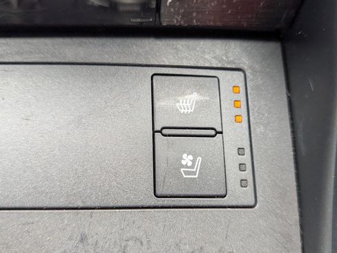 Certified 2023 Lexus IS 500 w/ Accessory Package 2 RWD image 20