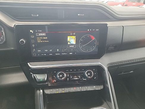 Used 2024 GMC Sierra 1500 Denali w/ Technology Package image 10