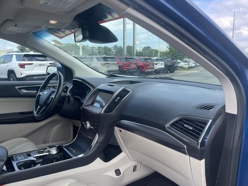 Used 2020 Ford Edge Titanium w/ Equipment Group 301A image 30