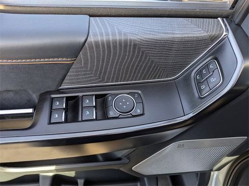 Used 2022 Ford F150 Platinum w/ Equipment Group 701A High image 19