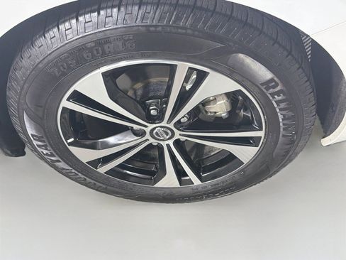 Used 2022 Nissan Sentra SV w/ All-Weather Package FWD image 11