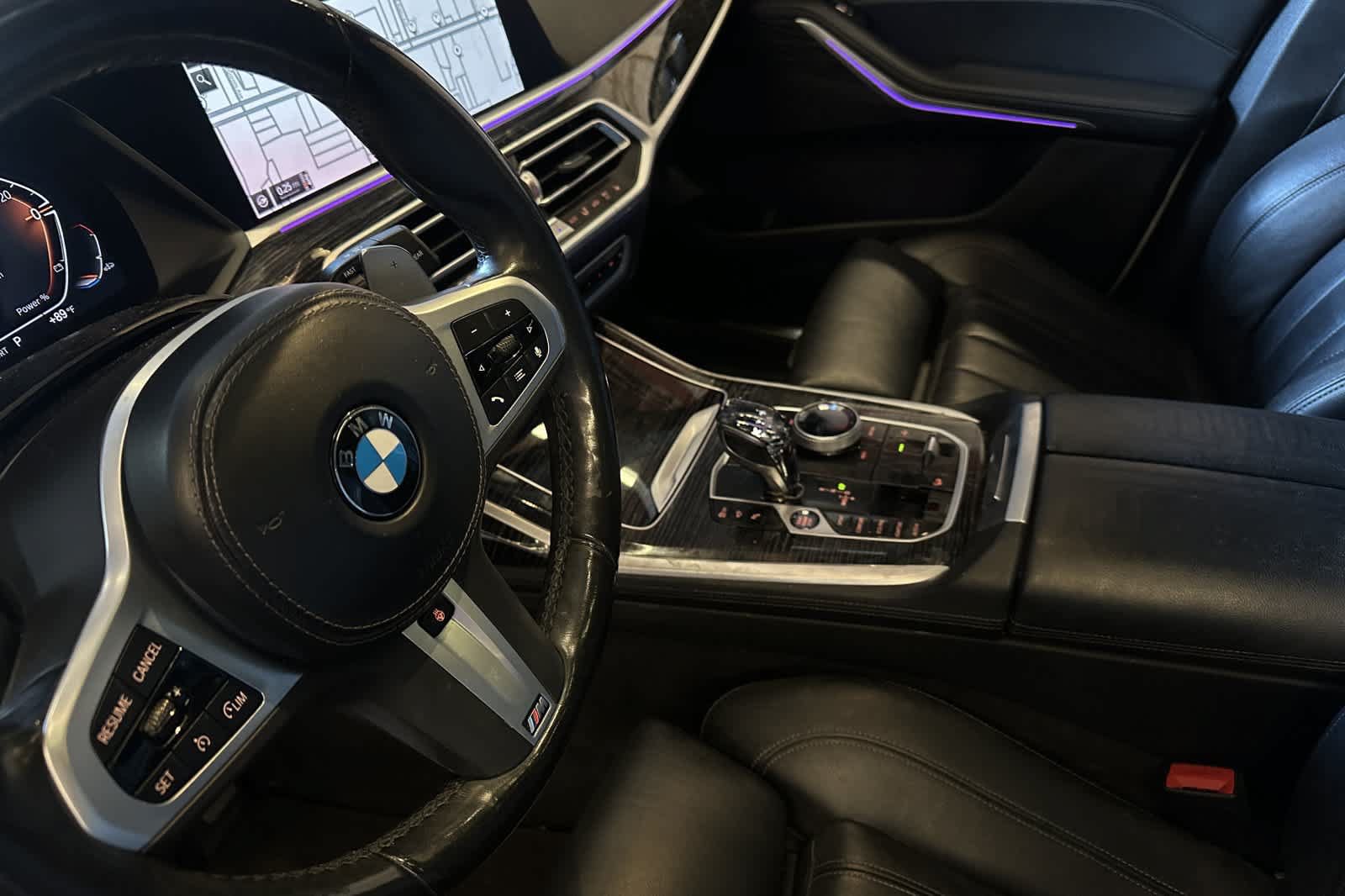Used 2022 BMW X7 xDrive40i w/ M Sport Package AWD/4WD image 12