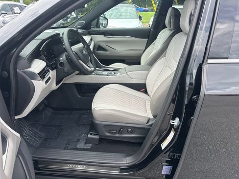 Used 2026 INFINITI QX60 Autograph w/ Dark Cargo Package AWD/4WD image 9