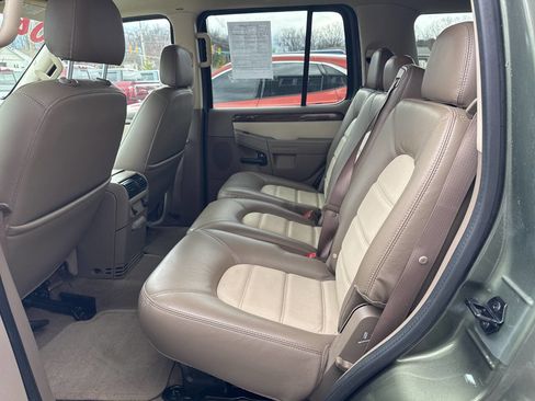 Used 2004 Ford Explorer Eddie Bauer image 16