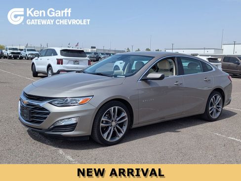 Used 2024 Chevrolet Malibu LT image 1