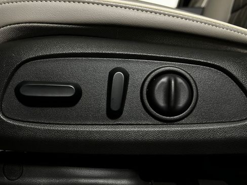 Used 2025 Buick Envista Avenir image 15