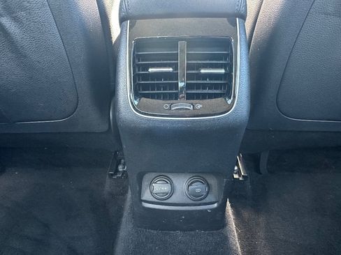 Used 2019 Kia Cadenza Premium FWD image 34