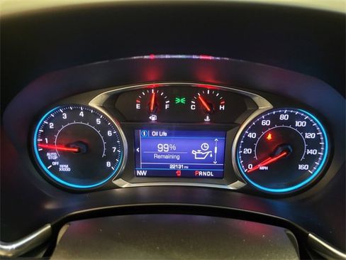 Used 2022 Chevrolet Equinox LT w/ Driver Convenience Package image 18