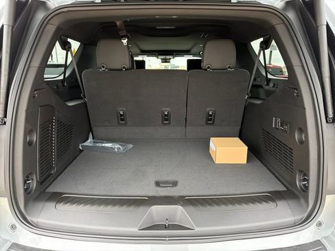 New 2026 GMC Yukon XL Elevation AWD/4WD image 24